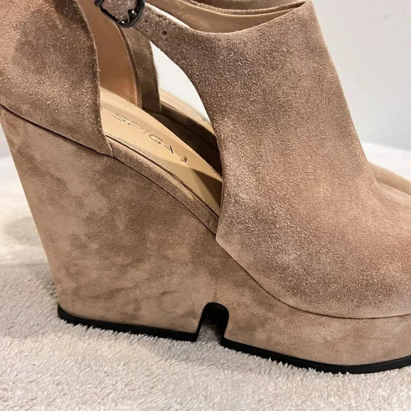 Via Spiga Womens Beige Suede Wren Platform Wedge Buckle 10/40 Open Toe Sandals - Picture 8 of 14